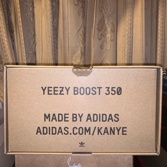 Yeezy Boost 350 V2 Static Non-Reflective 2018 - Picture 8 of 8